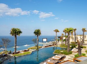 Indoor pool, 2 outdoor pools, open 8:00 AM to 7:00 PM, free cabanas - Six Senses Uluwatu (Pecatu)