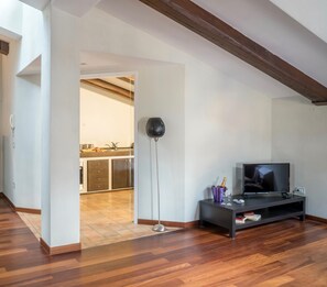 Apartment, Kitchen, Sea View | Private kitchen | Stovetop, coffee/tea maker, cookware/dishes/utensils - Plaium Montis (Salerno)