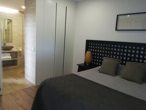 Deluxe Double Room, Terrace, Mountain View (3)
