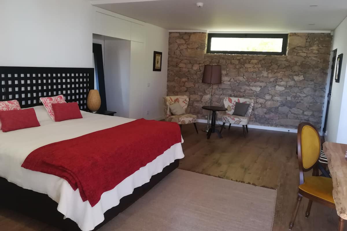 Deluxe Double Room, Balcony, Mountain View | Premium bedding, desk, rollaway beds, free WiFi