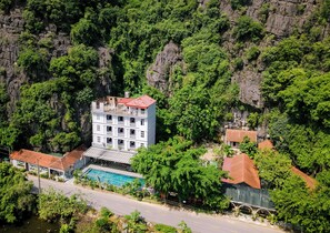 Front of property - Tam Coc Lakeside Homestay (Hoa Lu)