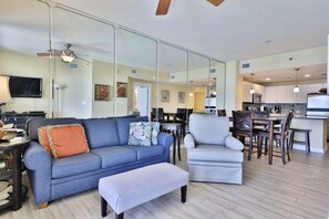 TV, DVD player - 2BR Grand Panama Beach Front Condo! (Panama City Beach)