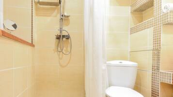 Basic Apartment, 1 Double Bed with Sofa bed, Kitchen | Bathroom