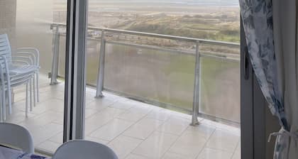Touquet, VUE EXCEPTIONNELLE FACE A LA MER avec terrasse, trÚs bien placé