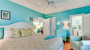 3 slaapkamers, een strijkplank/strijkijzer, gratis wifi, beddengoed