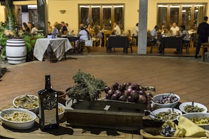 Food court - Hotel Calabrisella (Ricadi)