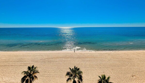 On the beach - Sonoran Spa W701 - 3 BR Next to the Pool, High Speed Wi-Fi - Beachfront Upper Floor Luxury Condo (Puerto Peñasco)