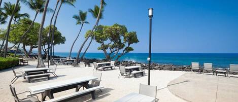 Am Strand, Liegestühle, Strandtücher