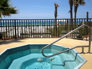 Outdoor spa tub - 2nd Floor Summerhouse Condo Directly On Gulf! Free Beach Chairs! (Panama City Beach)