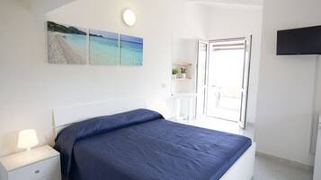 Estudio (6) | 1 habitación, decoración personalizada, muebles diferentes y escritorio