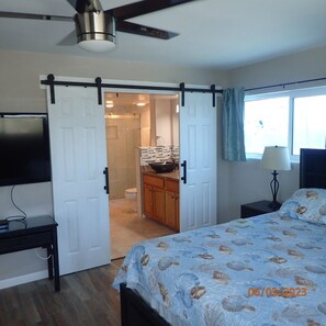 2 bedrooms, iron/ironing board, free WiFi, bed sheets