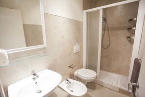 Bathroom | Shower, bidet, towels