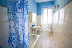 Apartment, 2 Bedrooms | Bathroom