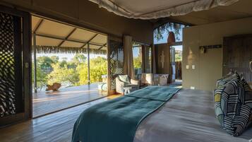 スイート 1 ベッドルーム リバービュー ガーデン | 高級寝具、ミニバー、セーフティボックス (室内)、デスク