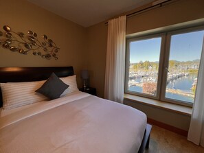 2 chambres, fer et planche à repasser, accès au Wi-Fi (inclus)