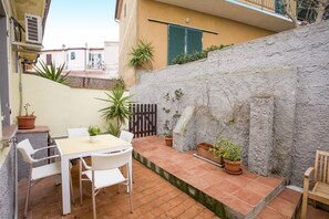 Classic-Apartment, 1 Schlafzimmer | Terrasse/Patio