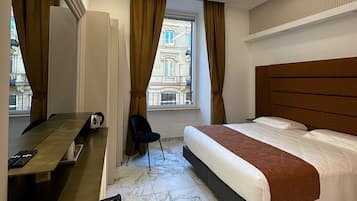 2 Schlafzimmer, hochwertige Bettwaren, Daunenbettdecken