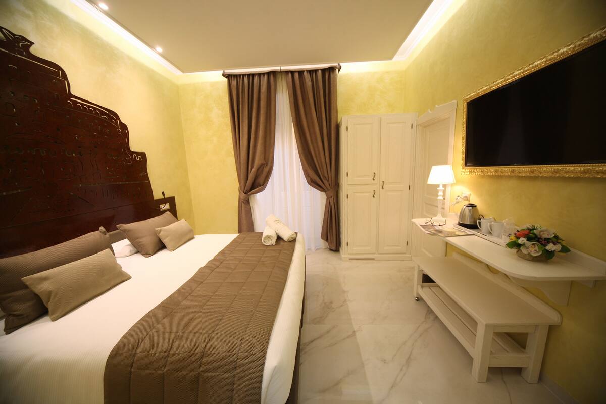 Ropa de cama de alta calidad, cubrecamas y colchones con pillow-top 