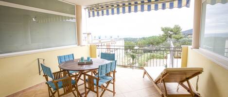 公寓 (610) | 露台