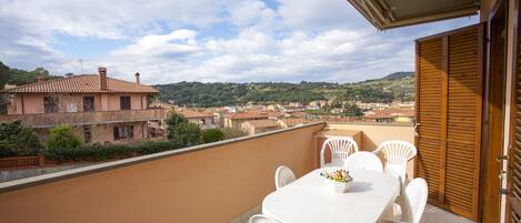 Apartment, 3 Schlafzimmer | Terrasse/Patio