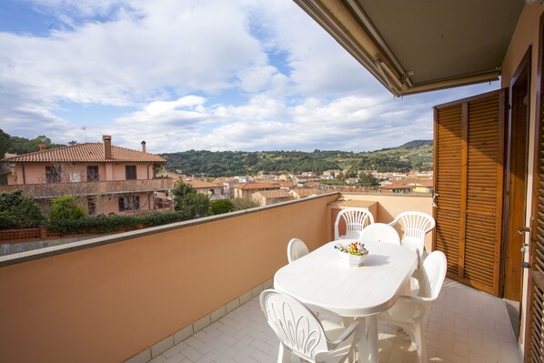 Apartment, 3 Schlafzimmer | Terrasse/Patio