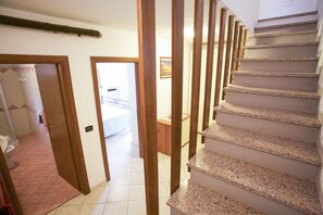 Apartment, 1 Schlafzimmer | 1 Schlafzimmer, individuell dekoriert, individuell eingerichtet