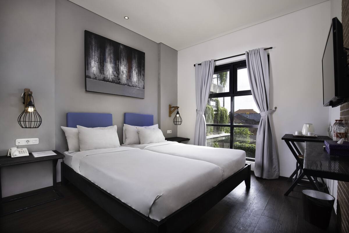 Kamar Double Deluks | Brankas, meja kerja, Wi-Fi gratis, dan seprai linen