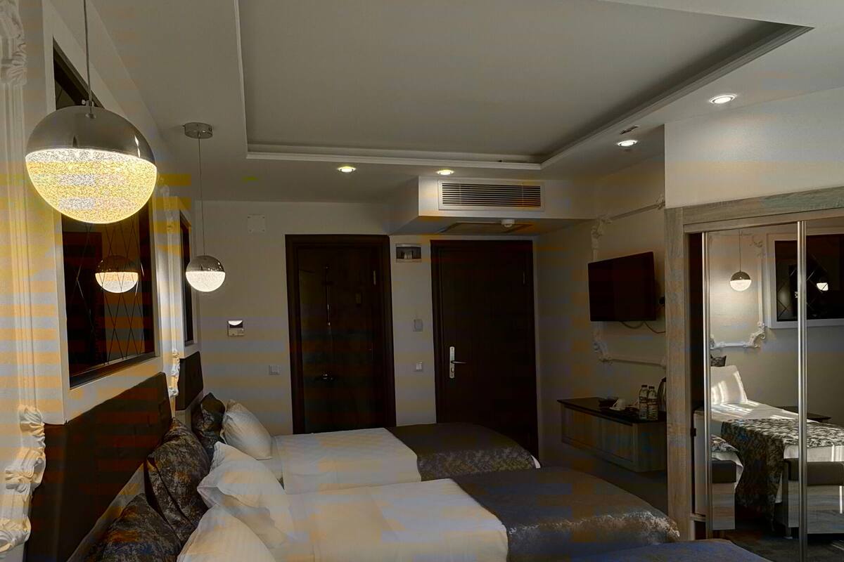 Kamar Triple Standar | Meja kerja dan Wi-Fi gratis