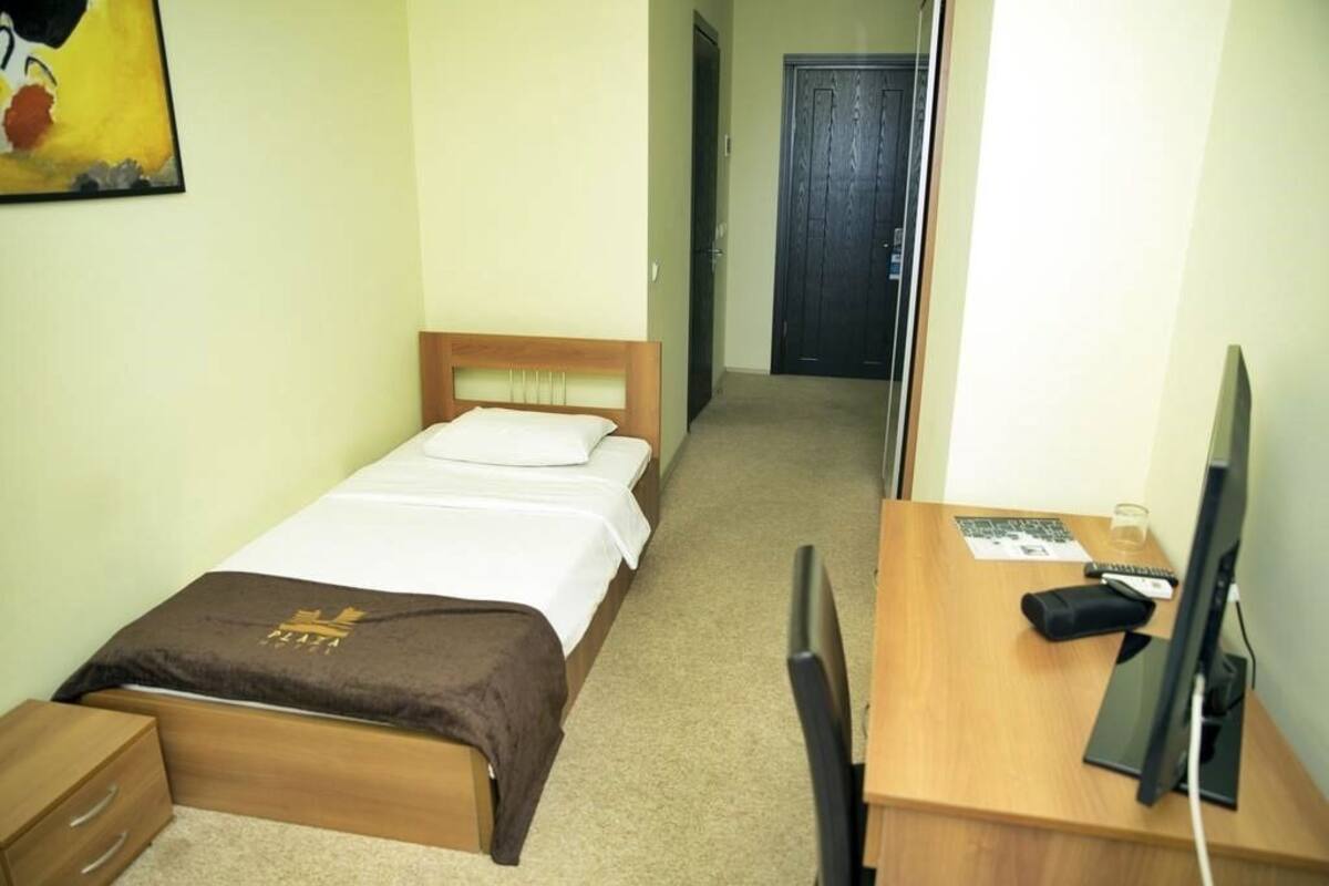 Standard Single Room, 1 Twin Bed | Desk, blackout drapes, soundproofing, free rollaway beds