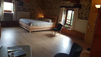 1 bedroom, free WiFi, bed sheets