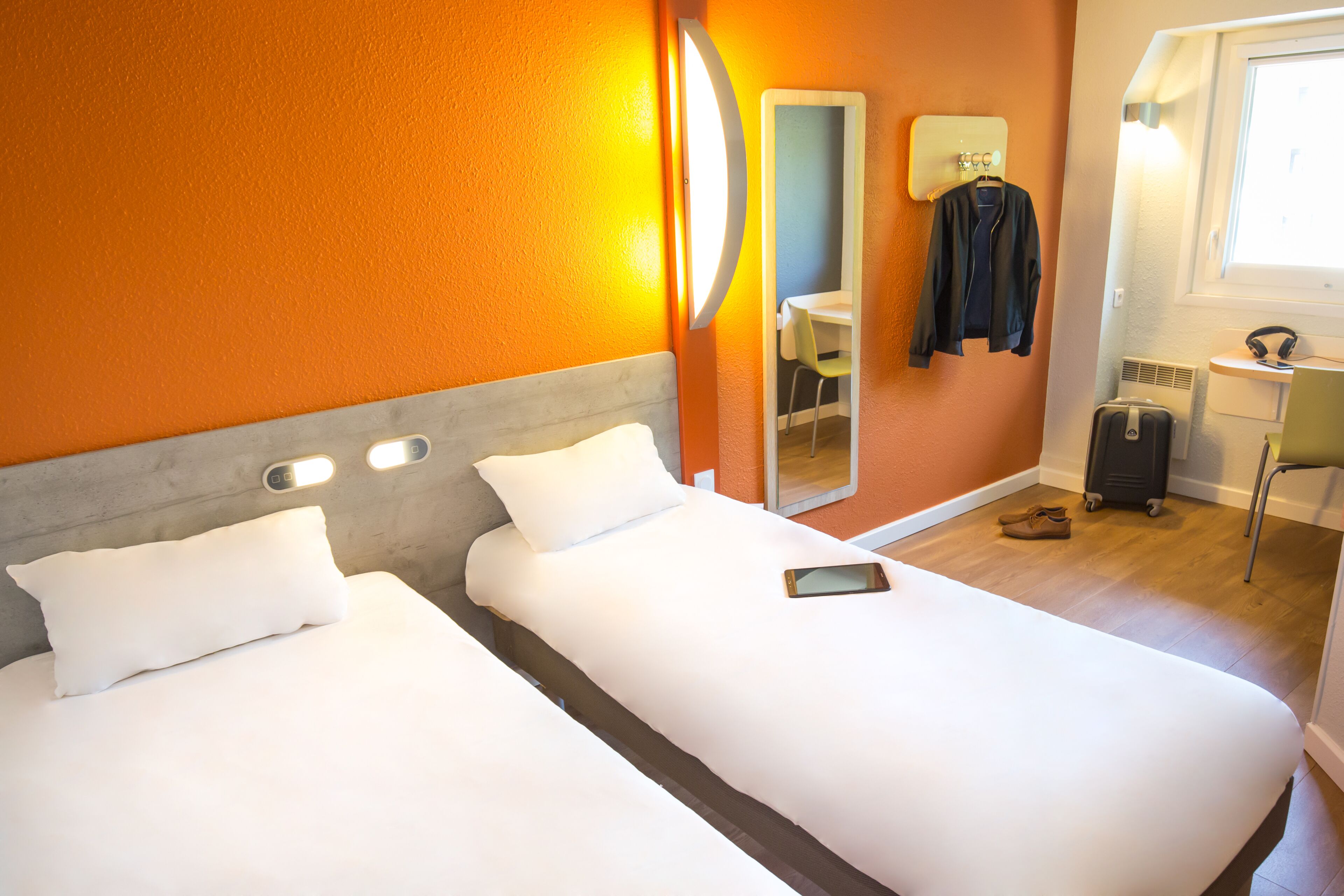 Twin Room, 2 Twin Beds | Blackout drapes, free WiFi, bed sheets