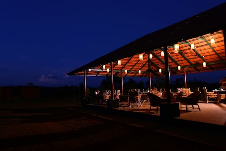 Se sirven desayunos, almuerzos y cenas; cocina internacional