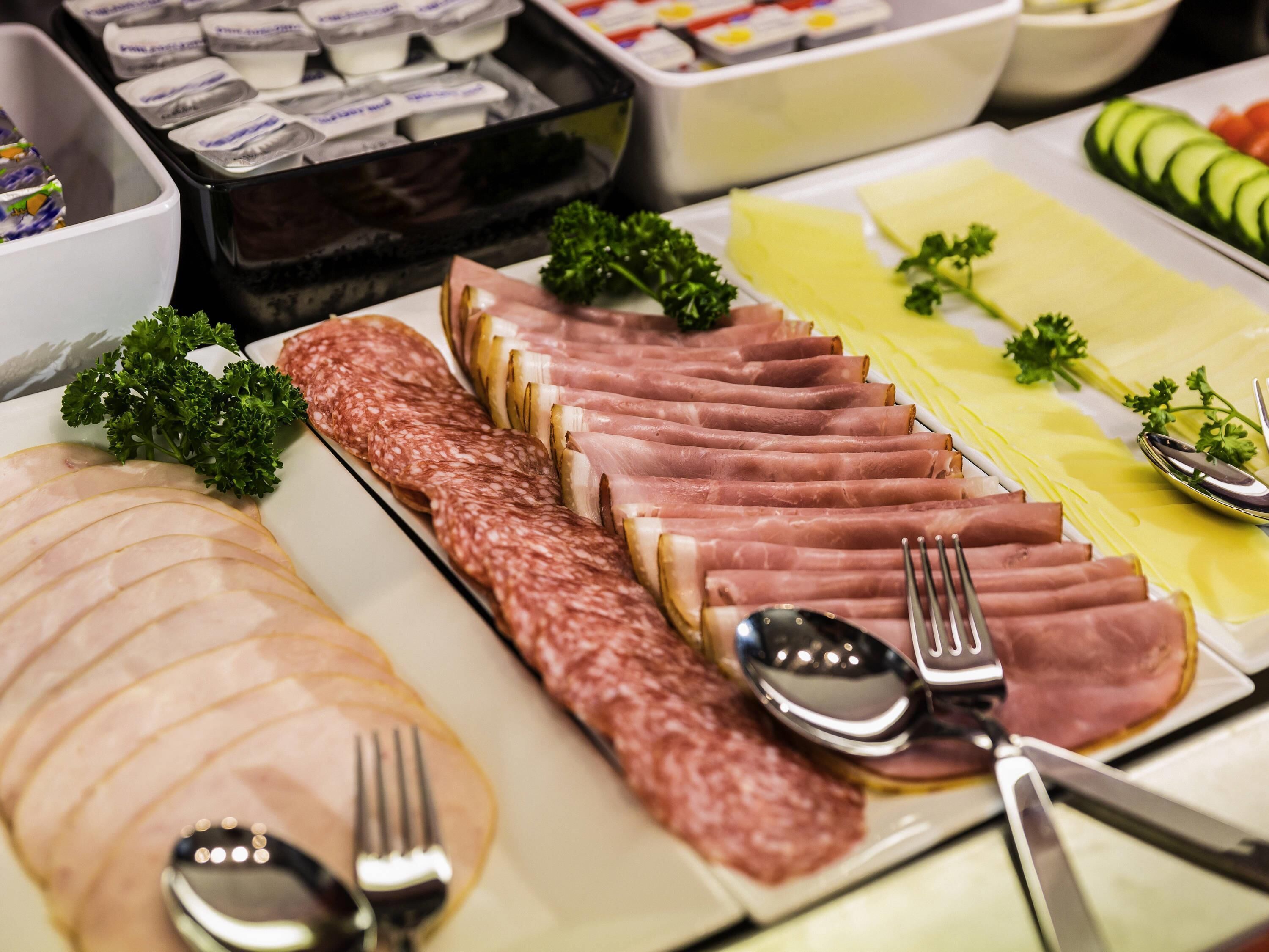 daily buffet breakfast (chf 20 per person)