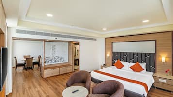 Privilege Suite | 1 bedroom, minibar, desk, iron/ironing board