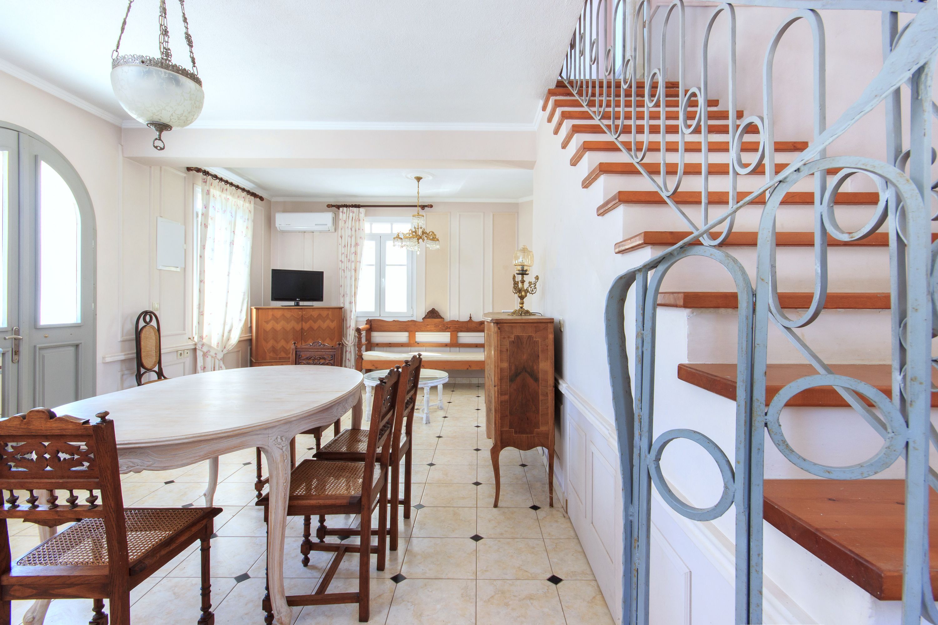 Vila, 3 quartos, sacada | Opções para refeição no quarto