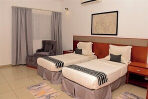 Deluxe Twin Room, 1 Bedroom | Premium bedding, in-room safe, individually decorated - Résidence Feto III (Dakar)