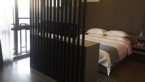 未分類圖片，第 2 張 (共 33 張)，按鈕