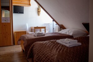 Double Room | Blackout drapes, iron/ironing board, free WiFi, bed sheets - Hotel RKC Nové Dvory (Ceske Budejovice)