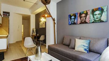 Family Loft, 1 Queen Bed with Sofa bed, Kitchen | Living area