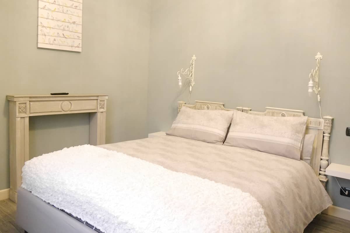 Deluxe-Doppelzimmer, 1 Schlafzimmer | Hochwertige Bettwaren, Minibar (mit einigen kostenlosen Artikeln)