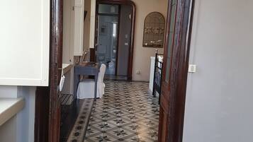 Ropa de cama de alta calidad y artículos del minibar gratis