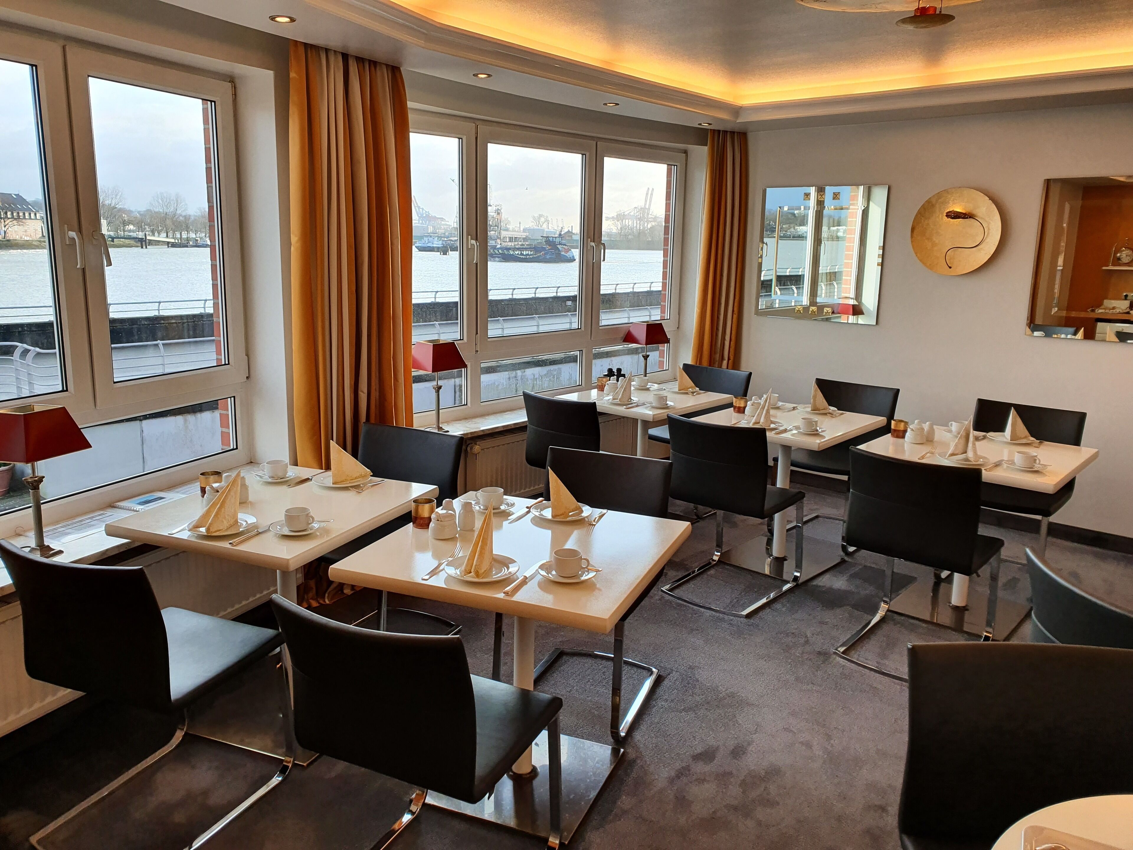 daily buffet breakfast (eur 15 per person)