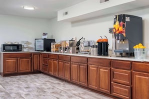 Free daily continental breakfast
