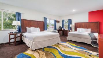 客房, 多张床, 无烟房 | 办公桌、笔记本电脑工作区、熨斗/熨板、免费 WiFi