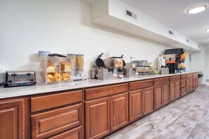 Free daily continental breakfast  - Ramada by Wyndham La Verkin Zion National Park (La Verkin)