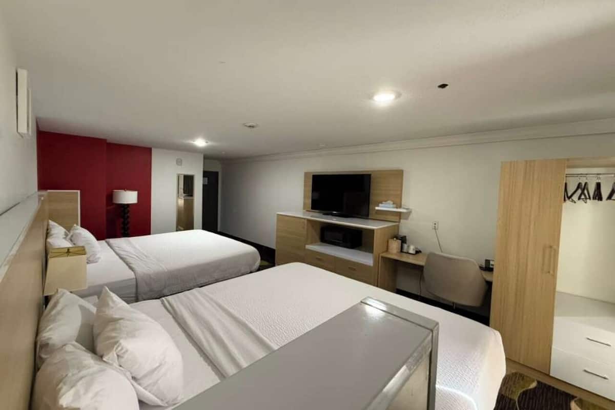 Room, Multiple Beds, Non Smoking | Desk, laptop workspace, iron/ironing board (on request), WiFi (free)