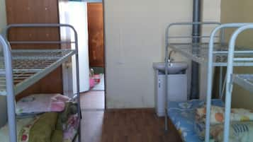 Standard Shared Dormitory (8 People)