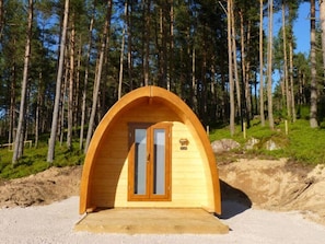 Deluxe Cabin, Shared Bathroom, Lake View (Les Cabanes: 2 personnes ) | Exterior