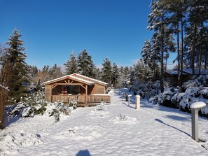 Chalet superior, accesible para personas con discapacidad, vistas al lago (Okland PMR: 4 personnes) | Exterior