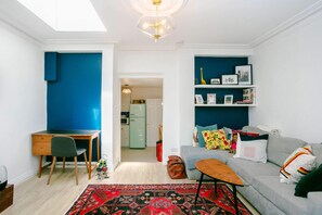 Apartment, 1 Bedroom | Living room